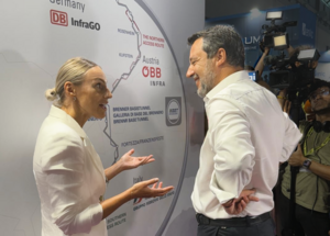 Der ital. Verkehrsminister Matteo Salvini informiert sich über das Projekt